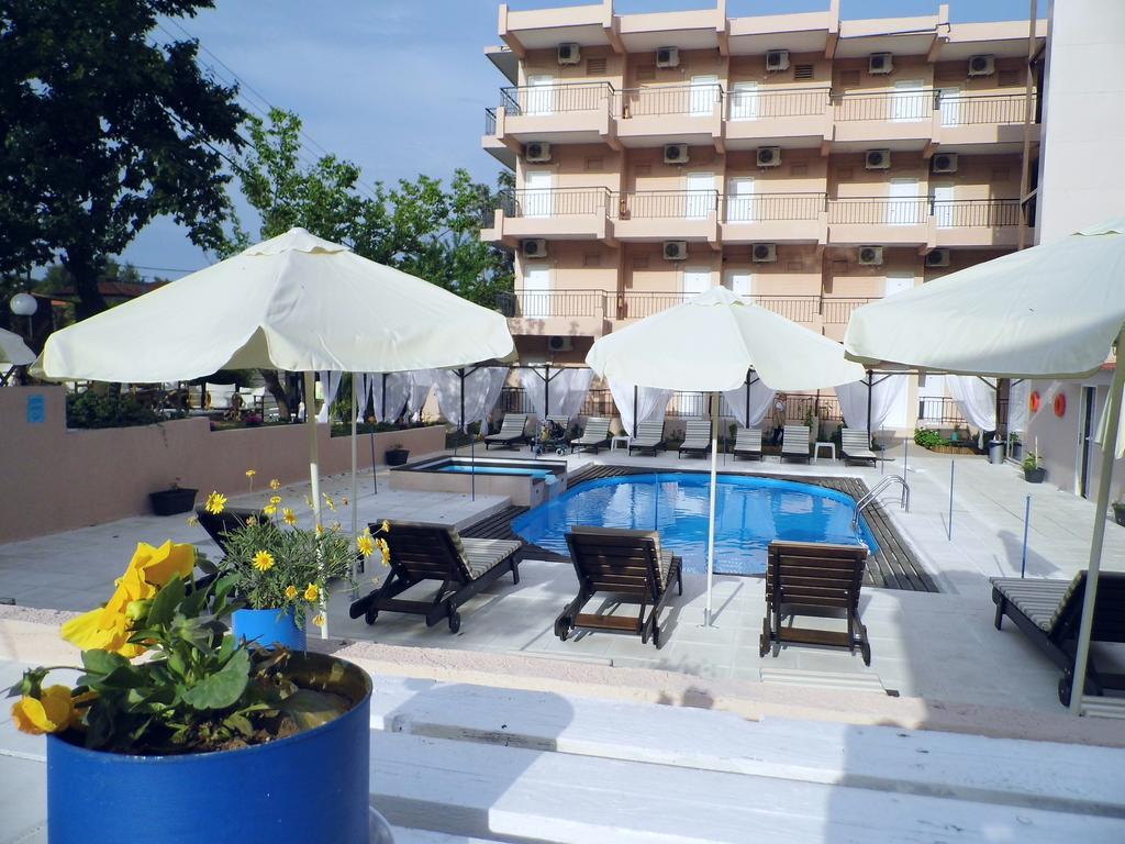 Golden Beach Hotel Metamorfosi  Buitenkant foto