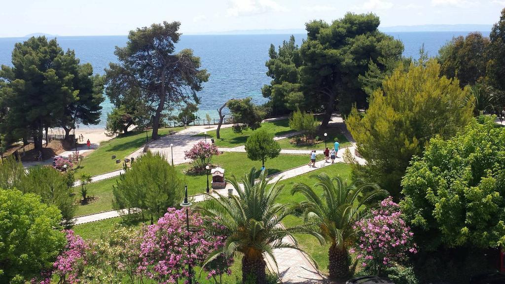 Golden Beach Hotel Metamorfosi  Buitenkant foto
