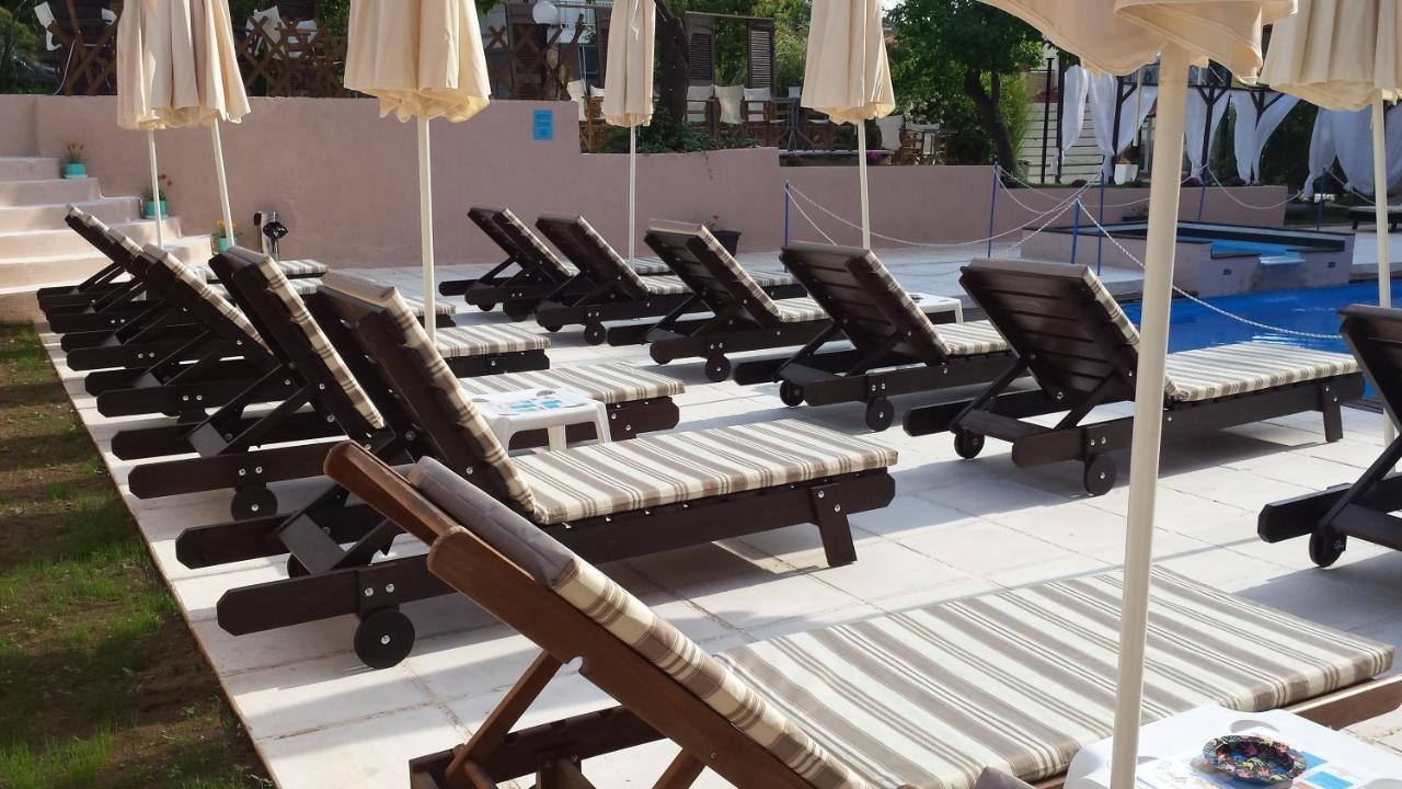 Golden Beach Hotel Metamorfosi  Buitenkant foto