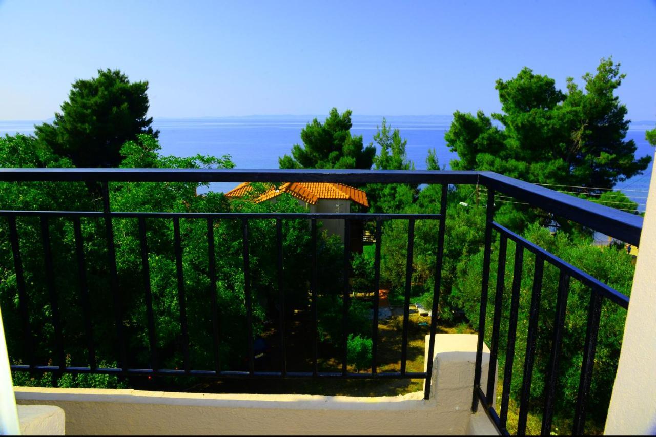 Golden Beach Hotel Metamorfosi  Buitenkant foto